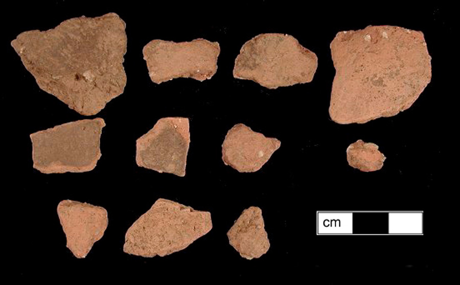 Image of ceramic, Crushed Quartz Tempered Body with Plain/Smoothed Surface Treatment, Shenk's Ferry type, Undecorated