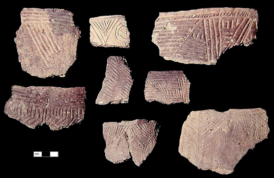 Image of ceramic, Shell Tempered Mended Body/Rim with Fabric-Impressed/Smoothed Surface Treatment, Townsend type, Incised