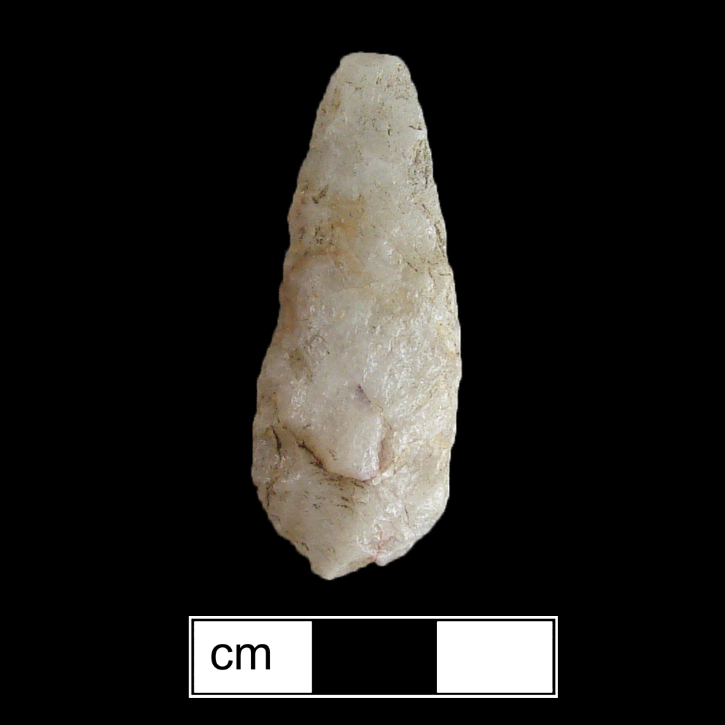 Image of stone projectile point made of Quartz, Contracting Stem shape, with a Contracting stem, Excurvate blade, and Convex base shape. Piscataway type.