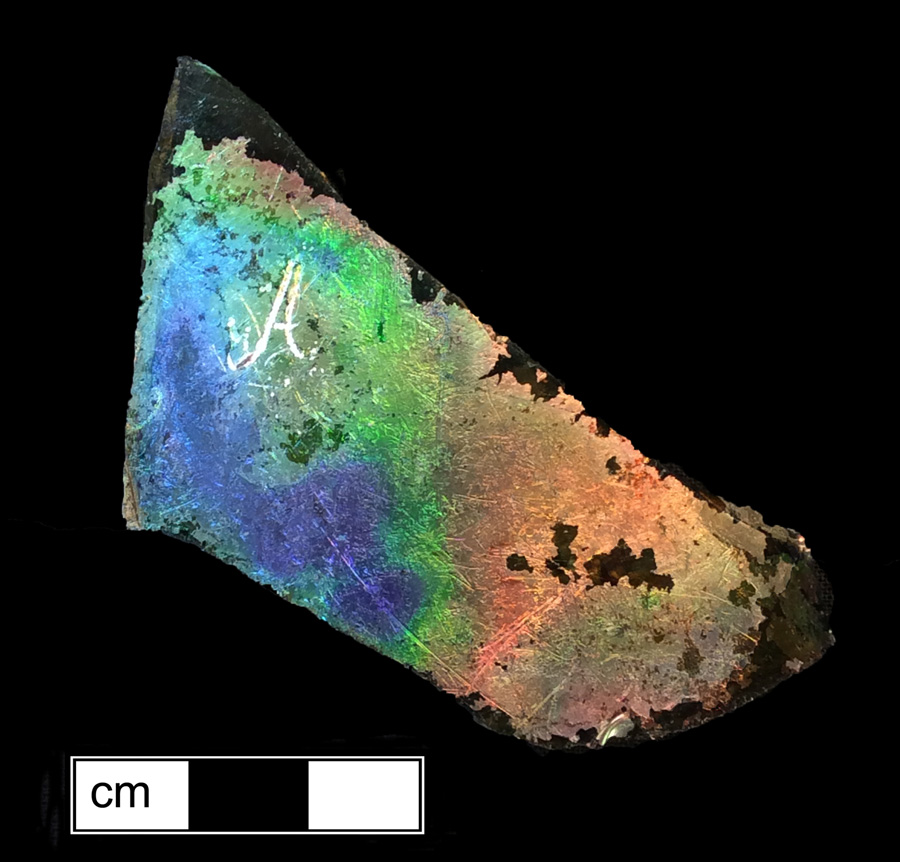 Image of colored glass bottle seal, Names or Initials.