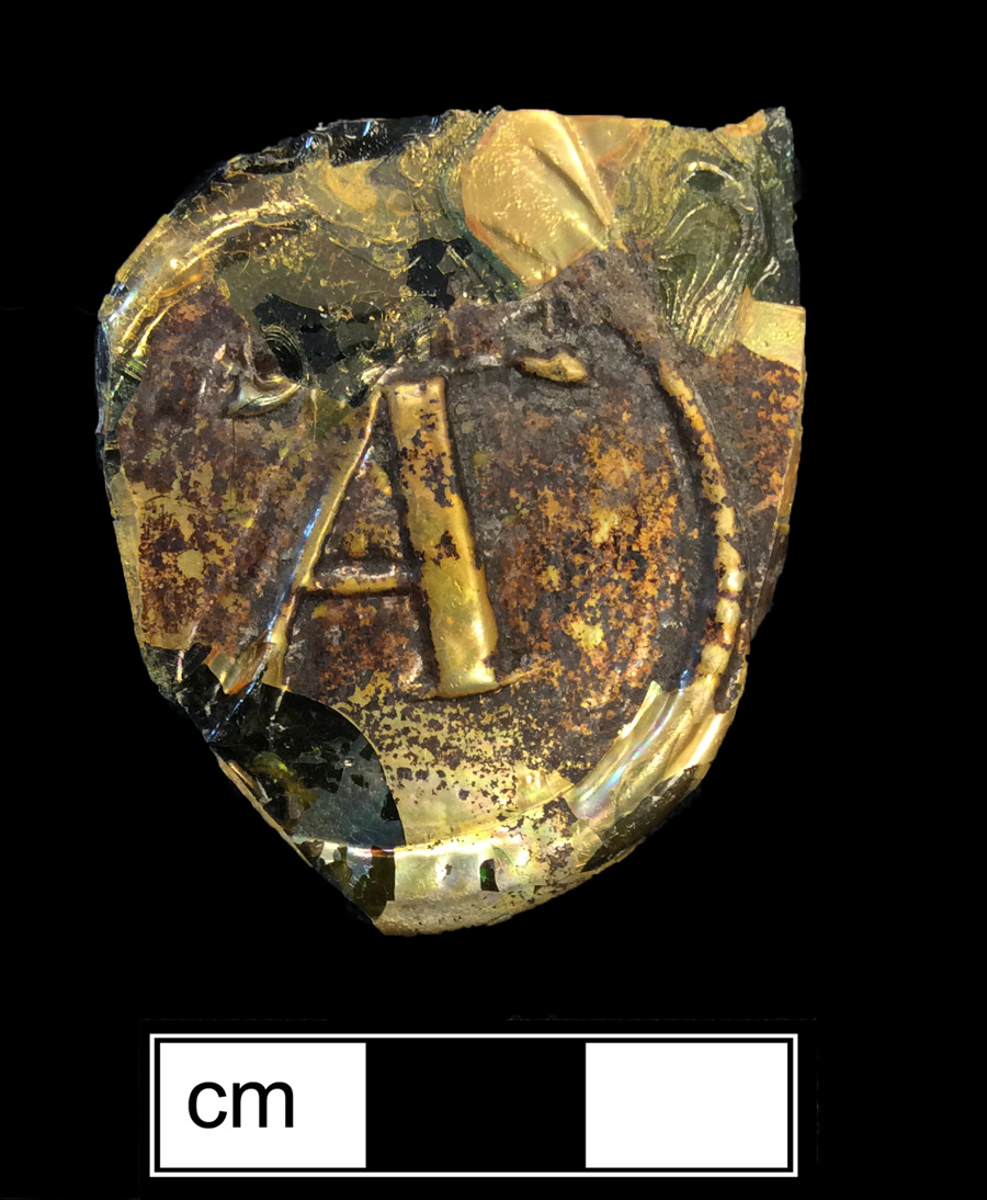 Image of colored glass bottle seal, Names or Initials.