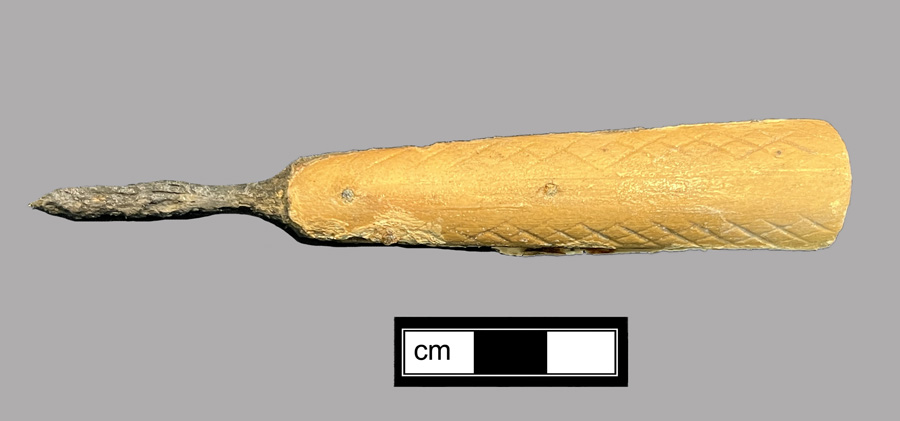 Image of iron fork, scale tang.