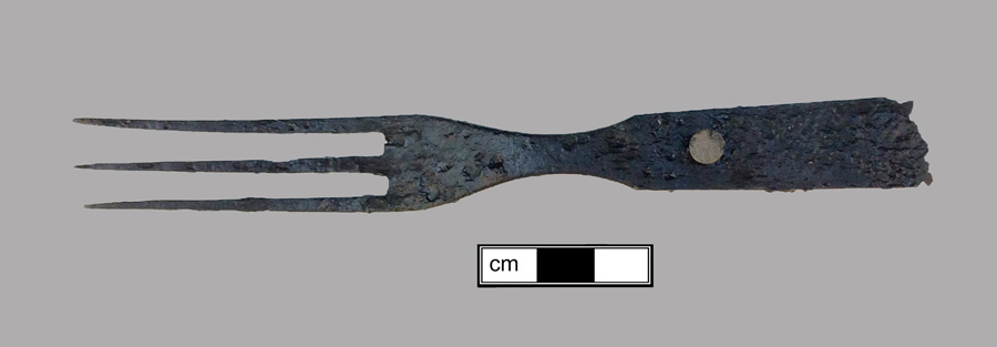 Image of iron fork, scale tang, three-tined fork.