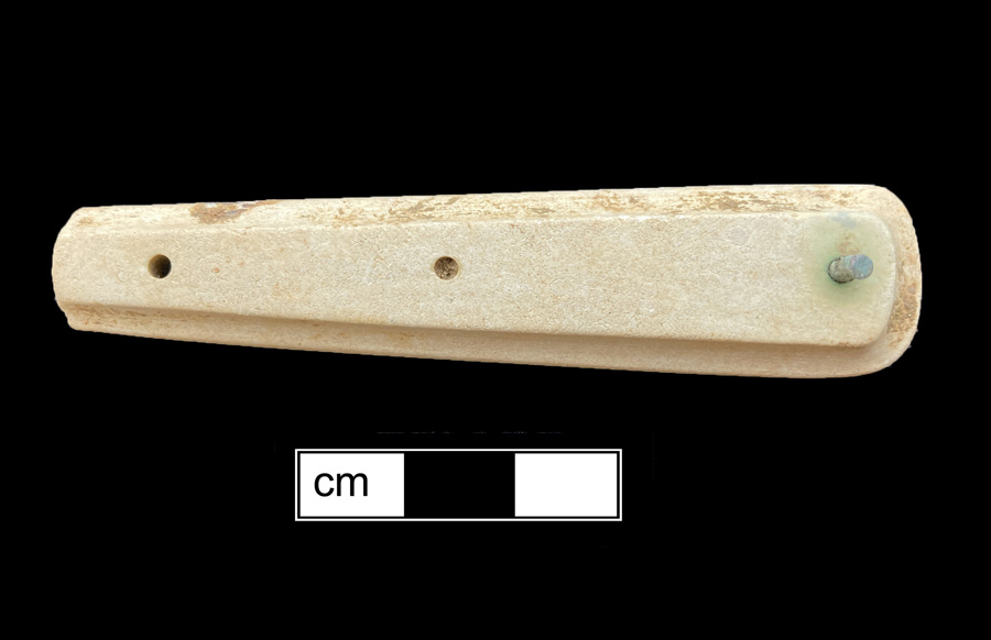Image of bone knife handle.