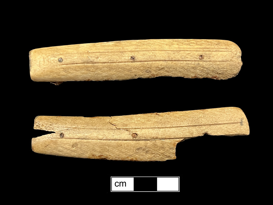 Image of bone knife handle.