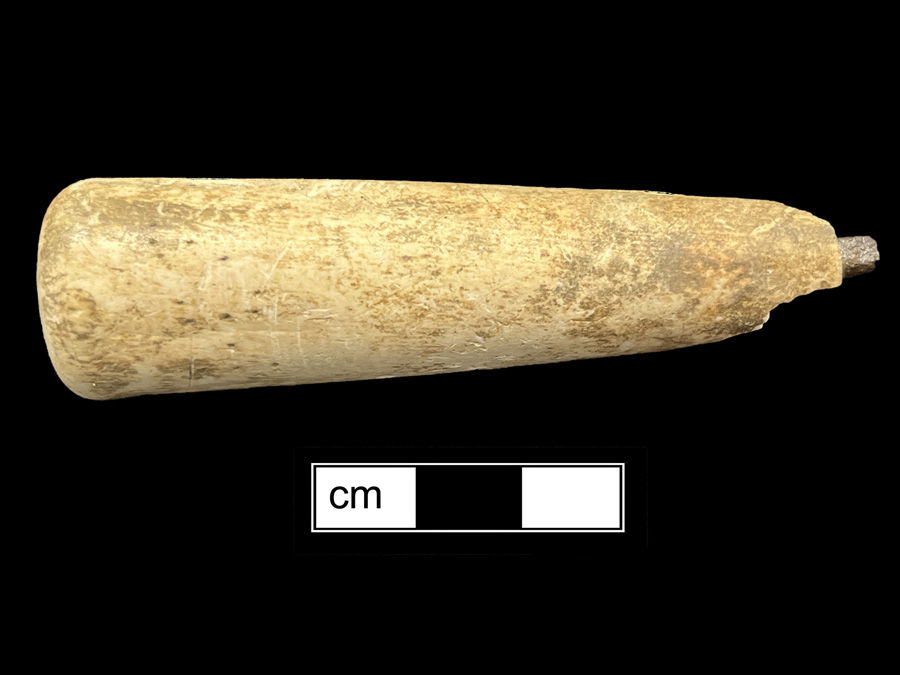 Image of ivory knife handle.