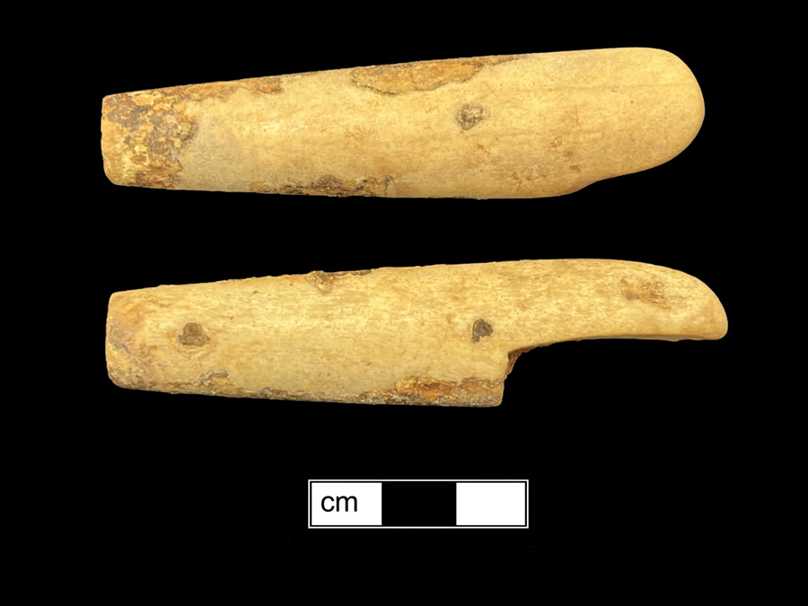 Image of bone knife handle.