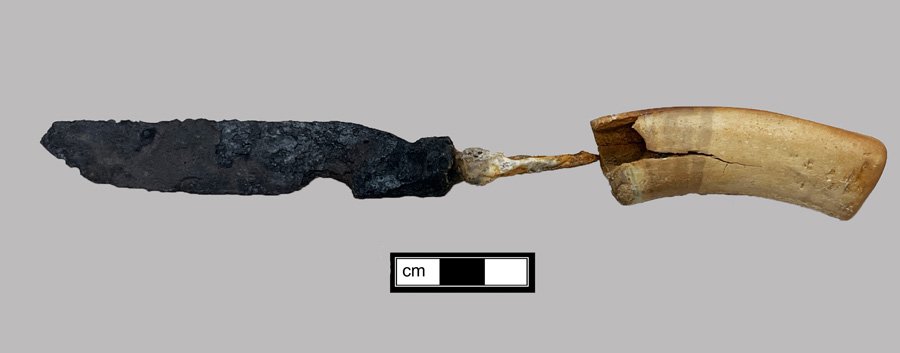 Image of knife.