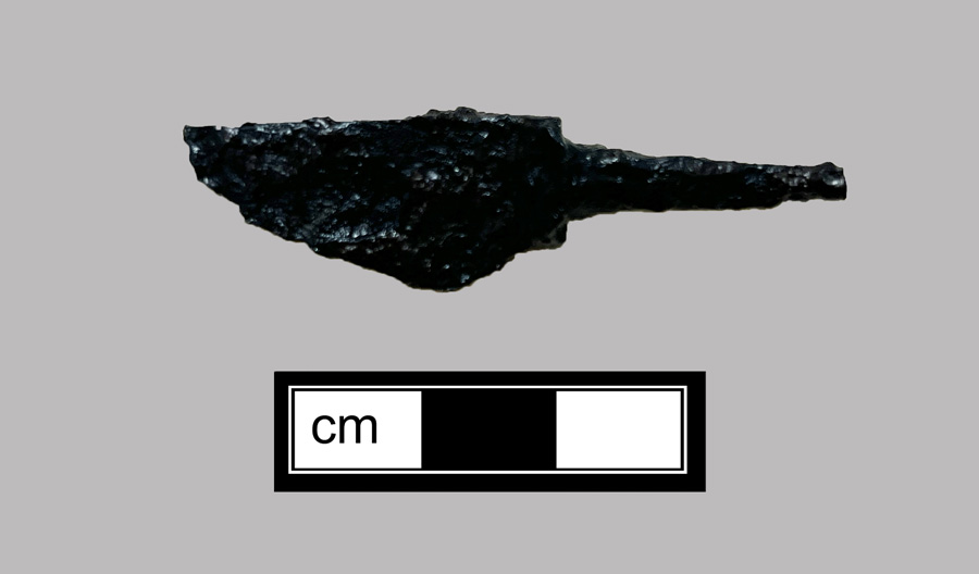 Image of iron knife.