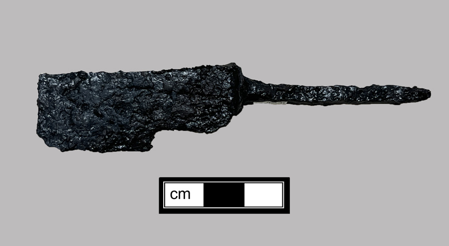 Image of iron knife.