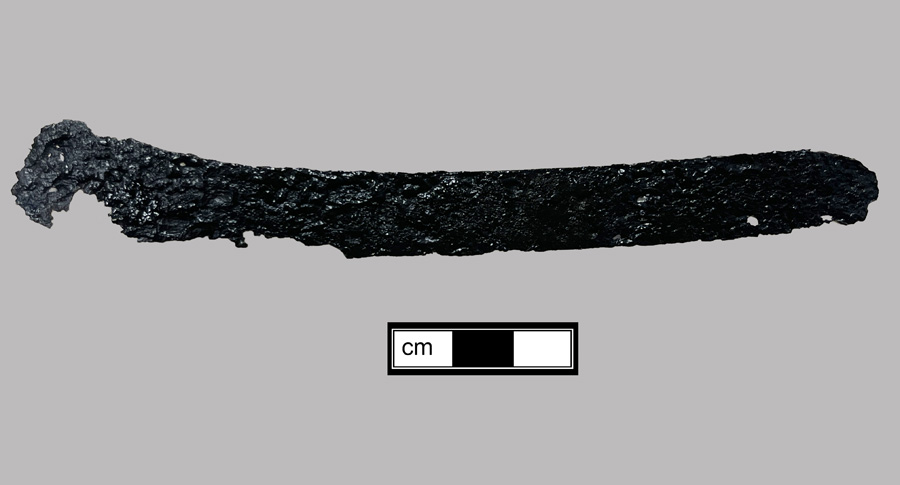 Image of iron knife.