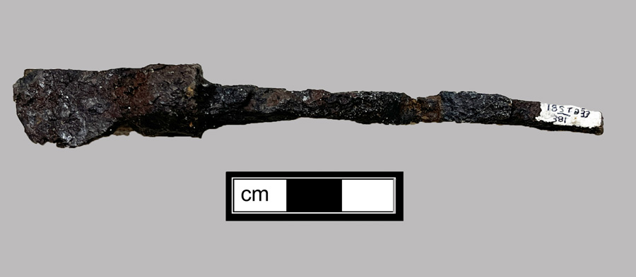 Image of iron knife.