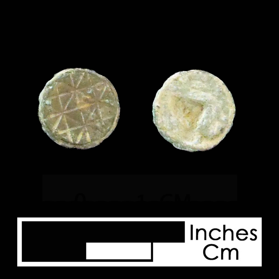 Image of copper alloy/pewter linked button.