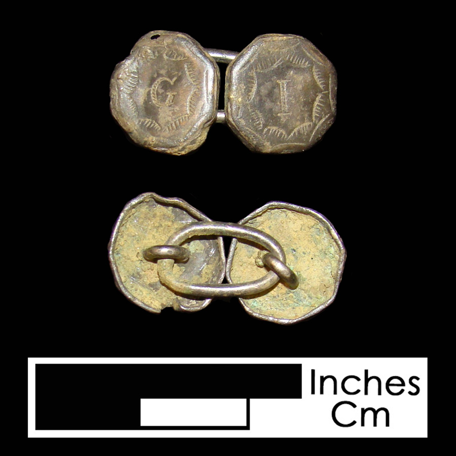 Image of silver linked button.