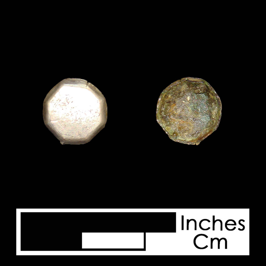 Image of silver linked button.