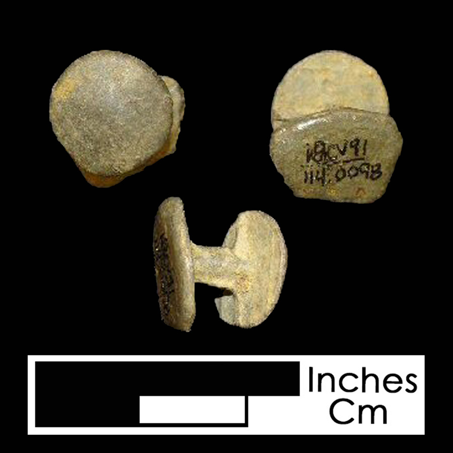 Image of pewter linked button.