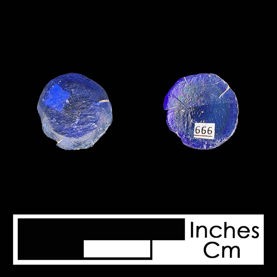 Image of glass linked button.