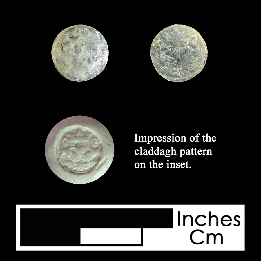 Image of glass linked button.
