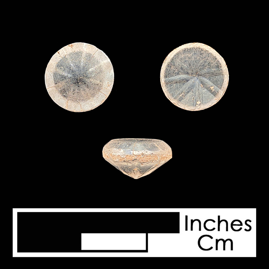 Image of glass linked button.