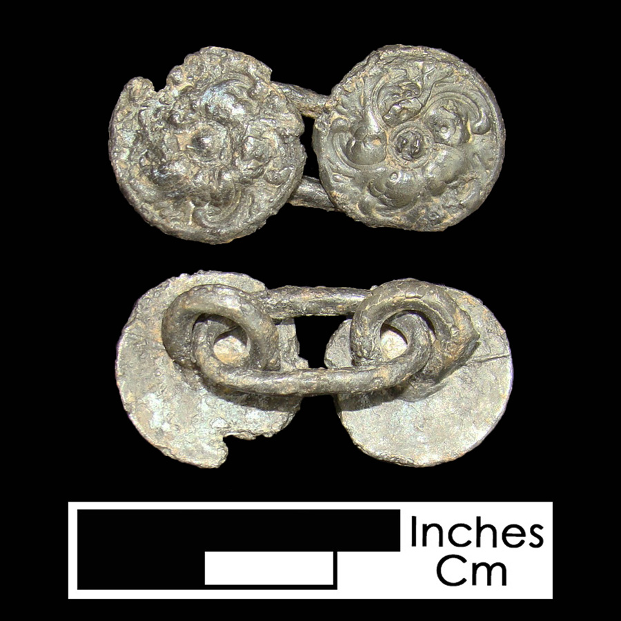 Image of pewter linked button.