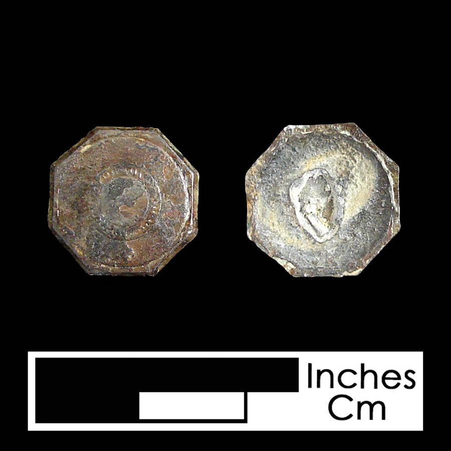 Image of copper alloy/pewter linked button.