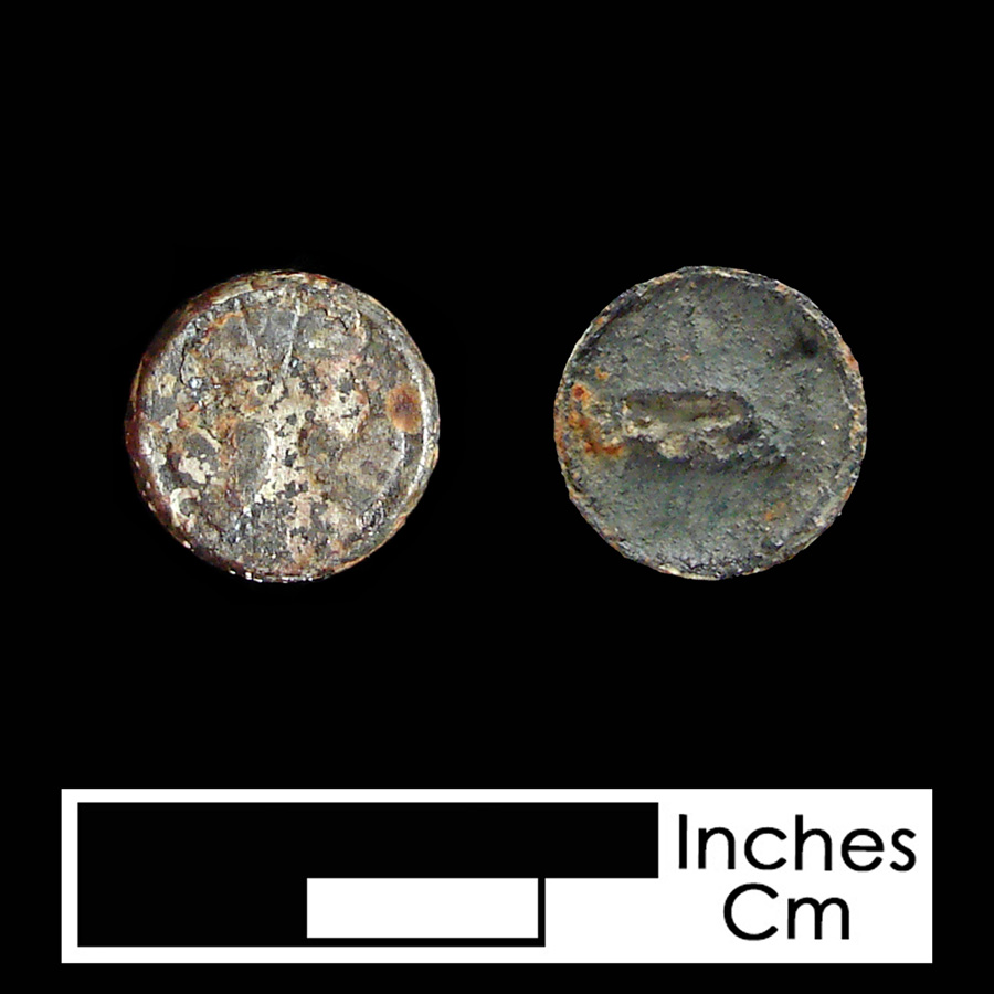 Image of copper alloy/pewter linked button.