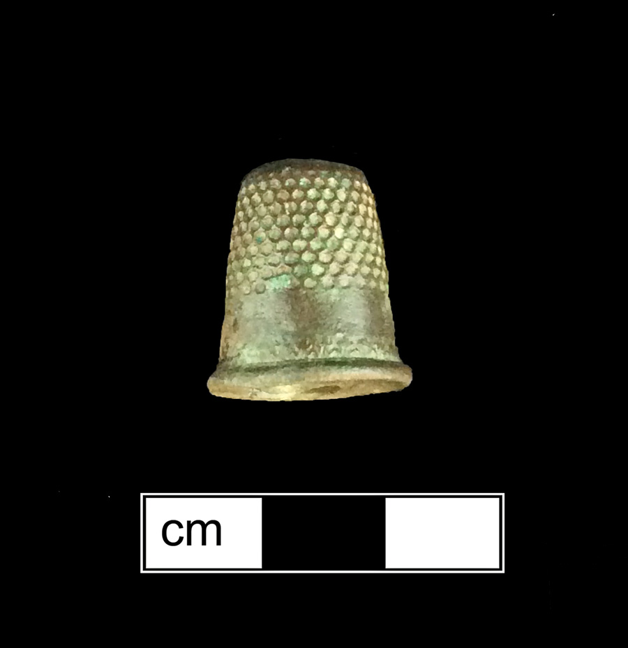 Image of copper alloy thimble, deep drawn, hexagonal knurlings, dotted crown knurlings.