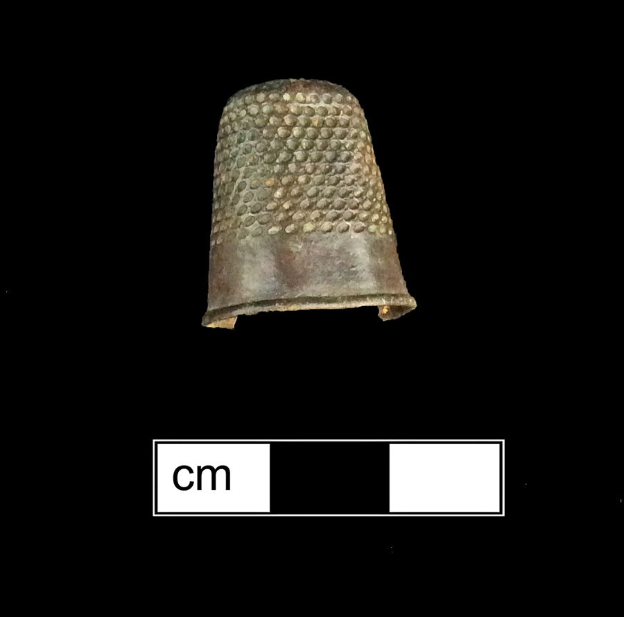 Image of copper alloy thimble, deep drawn, hexagonal knurlings, dotted crown knurlings.