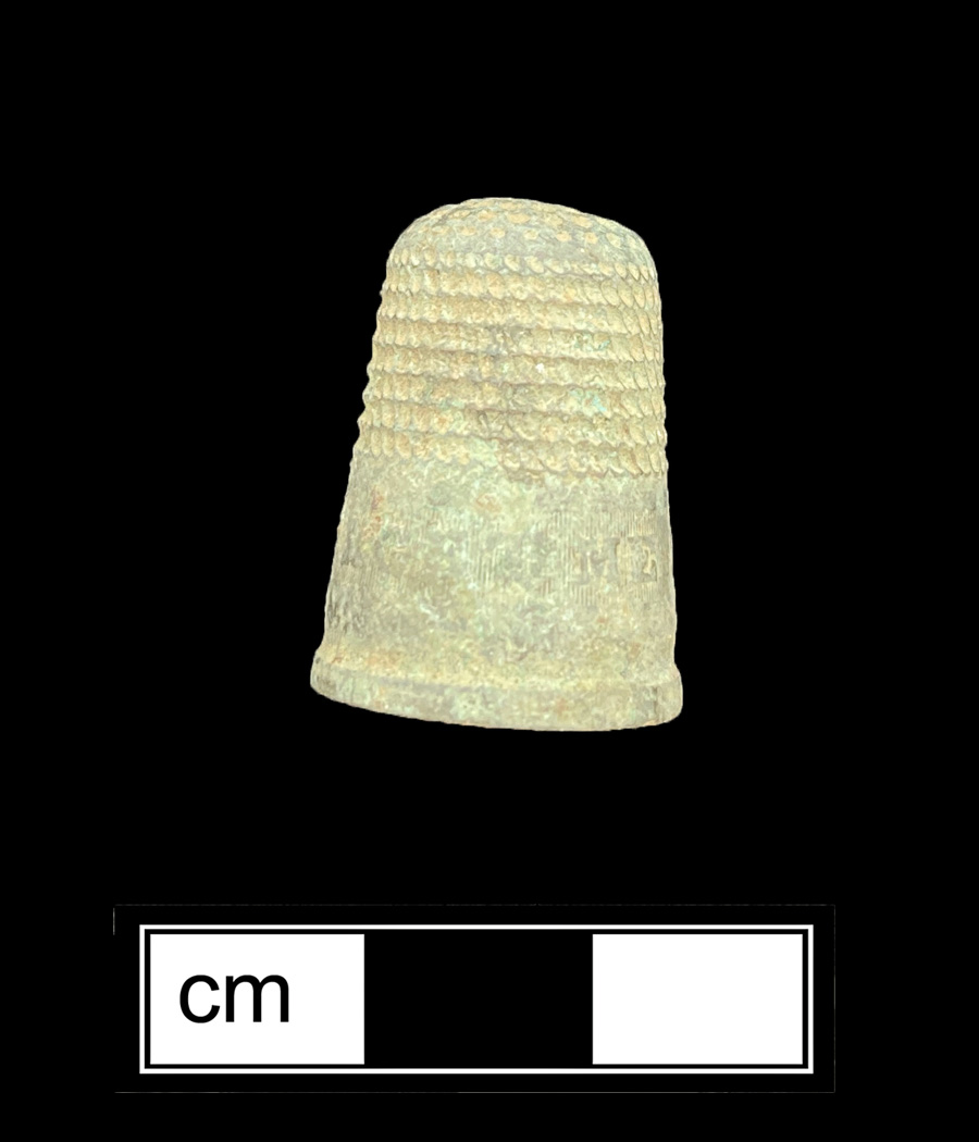Image of copper alloy thimble, deep drawn, hexagonal knurlings, dotted crown knurlings.