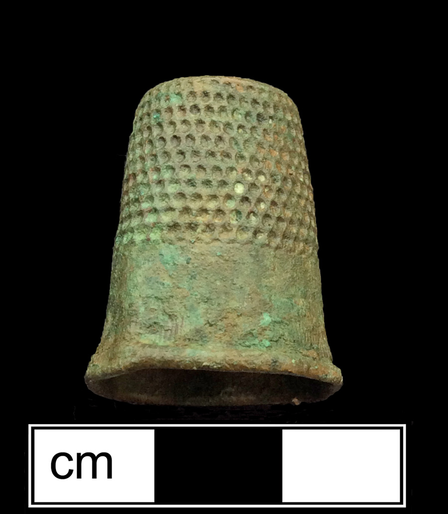 Image of copper alloy thimble, deep drawn, hexagonal knurlings, dotted crown knurlings.