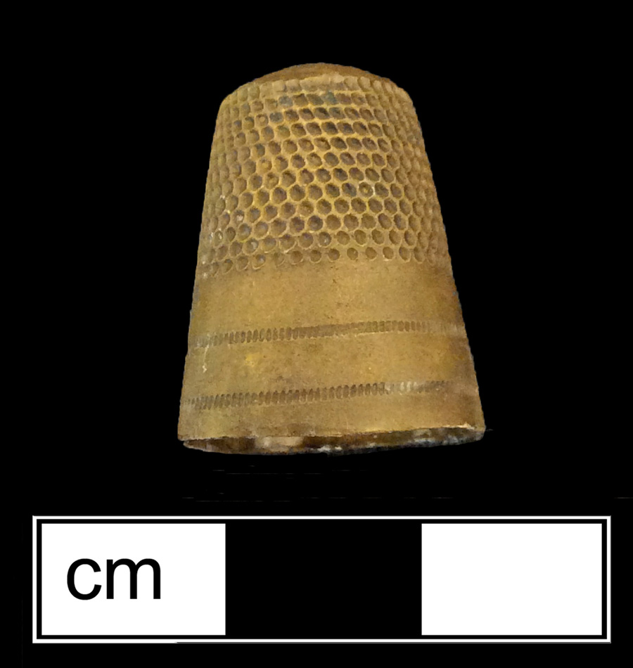 Image of copper alloy thimble, deep drawn, hexagonal knurlings, dotted crown knurlings.