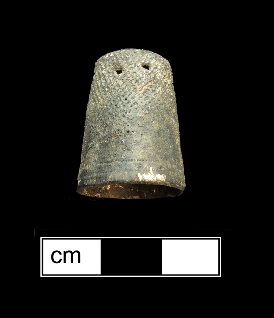 Image of copper alloy thimble, deep drawn, dotted knurlings, dotted crown knurlings.