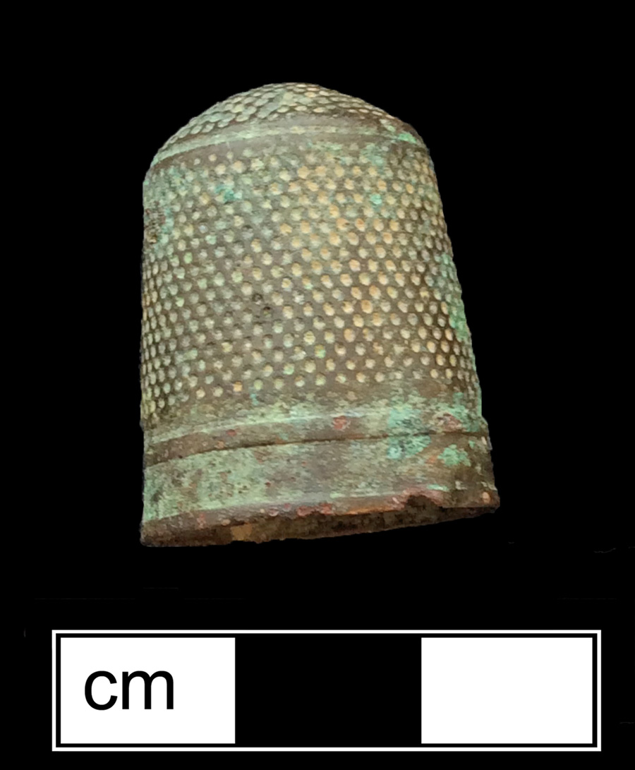 Image of copper alloy thimble, cast, hexagonal knurlings, waffle crown knurlings.