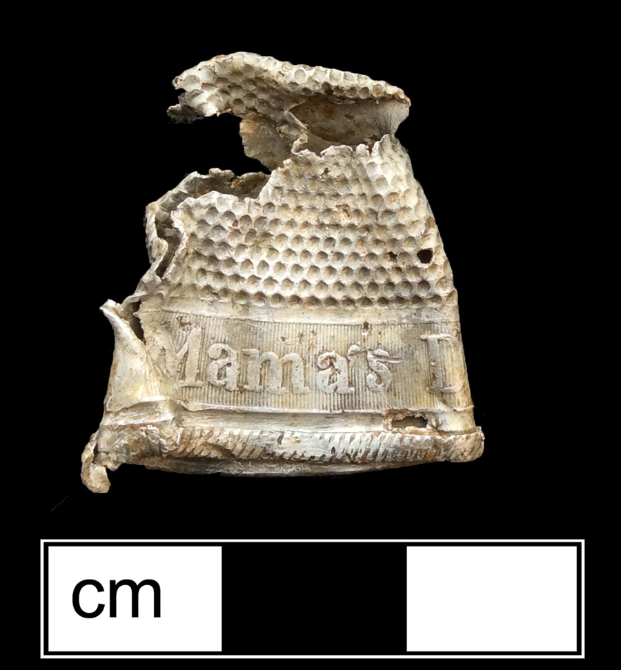 Image of aluminum thimble, dotted knurlings, dotted crown knurlings, 20th century.