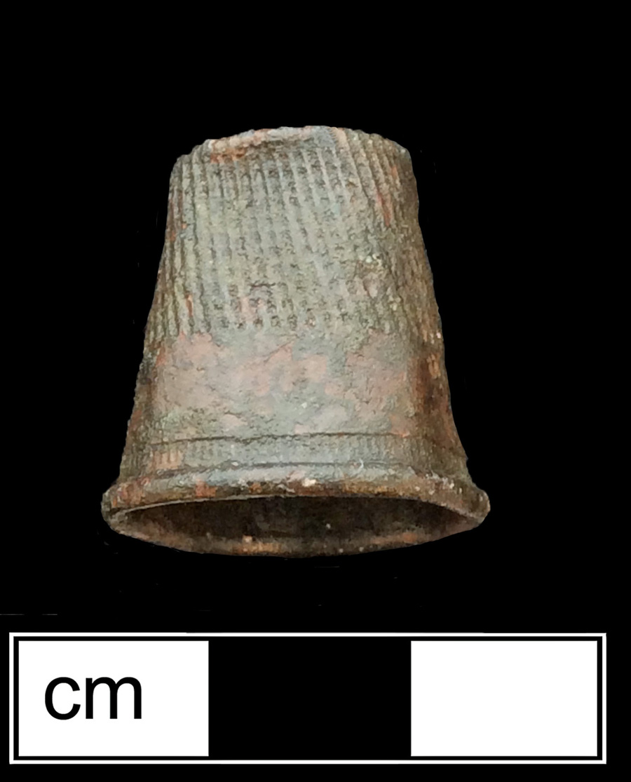 Image of copper alloy thimble, deep drawn, dotted knurlings, dotted crown knurlings.