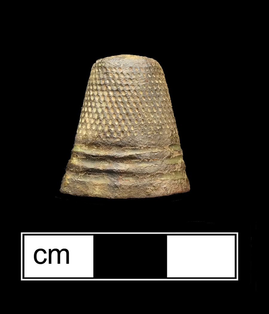 Image of copper alloy thimble, cast, hexagonal knurlings, dotted crown knurlings.