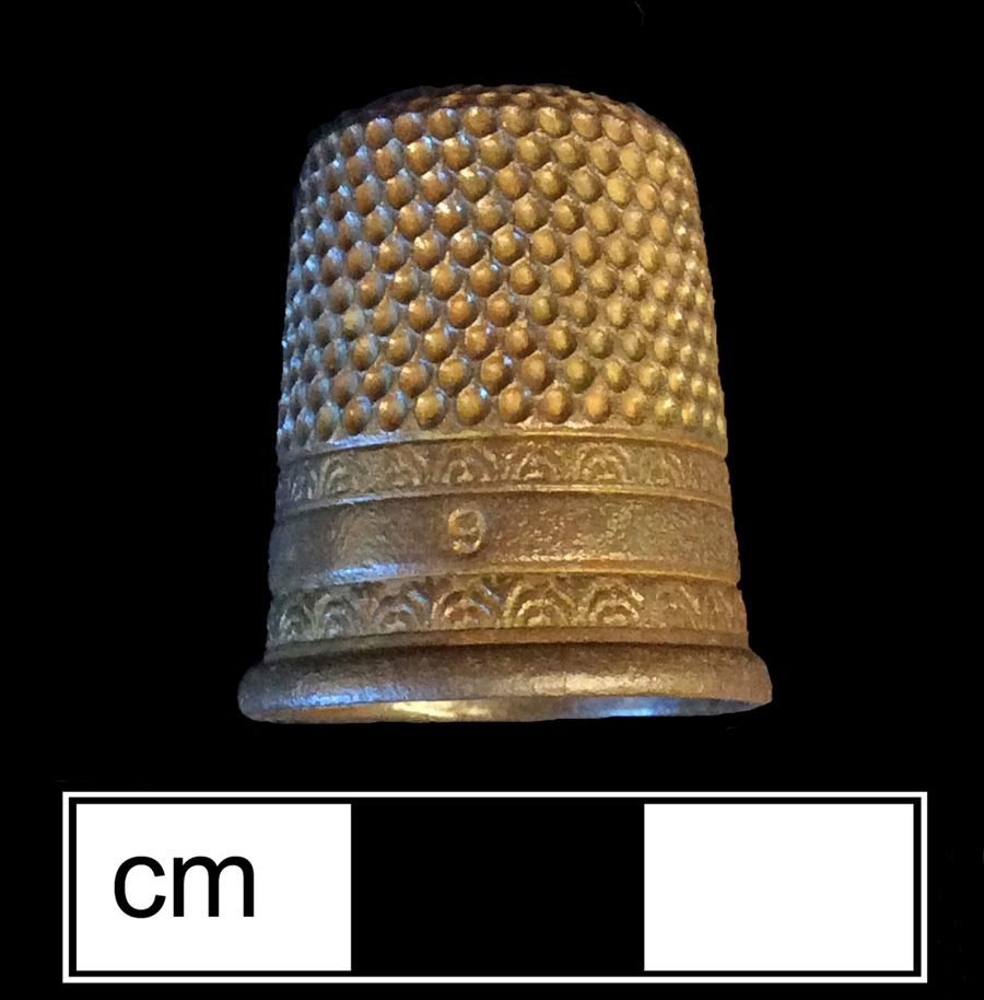 Image of copper alloy thimble, deep drawn, dotted knurlings, dotted crown knurlings.