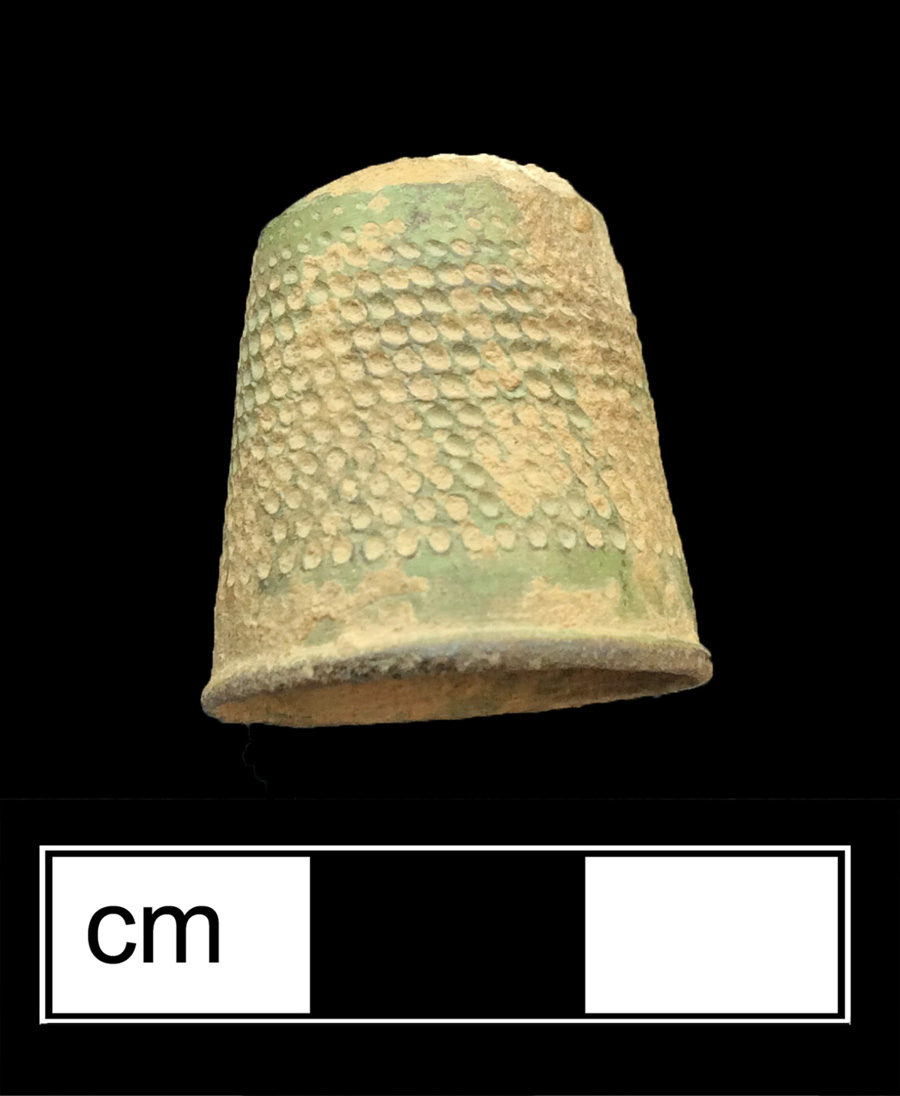 Image of copper alloy thimble, cast, dotted knurlings, dotted crown knurlings.