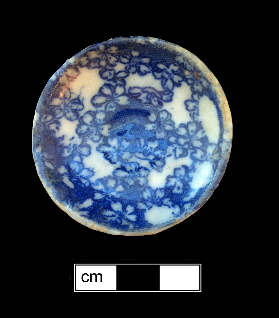 Image of European hard-paste porcelain painted toy saucer.