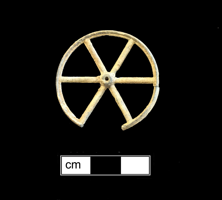 Image of white metal/zinc alloy toy vehicle.