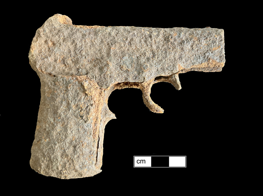 Image of iron toy gun.