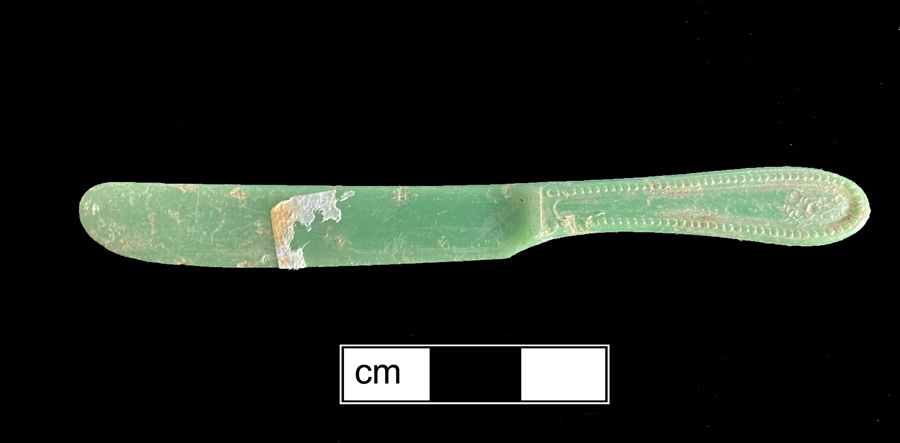 Image of molded plastic toy dish.