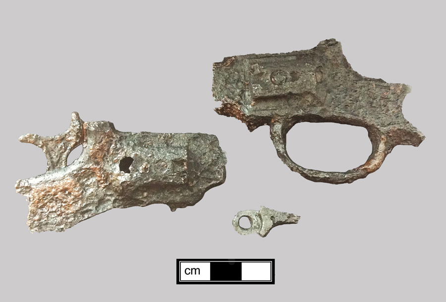 Image of iron toy gun.
