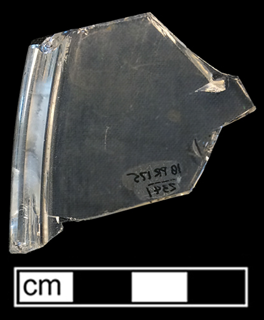 Image of colorless glass tazza.