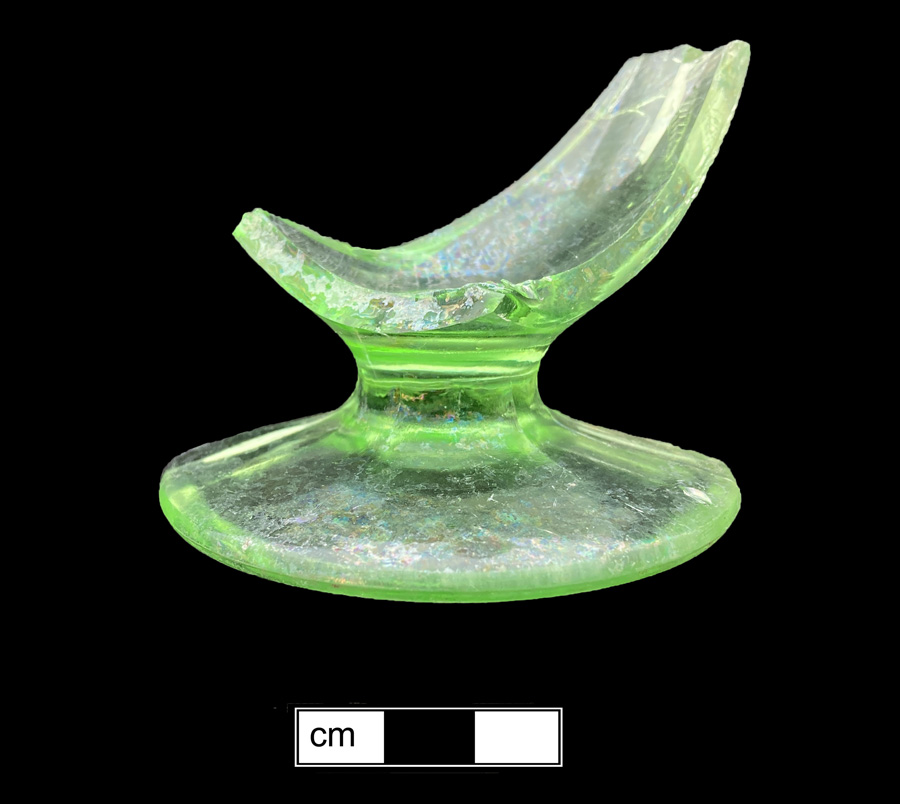 Image of colored glass dish, uranium glass, hot glass decoration.