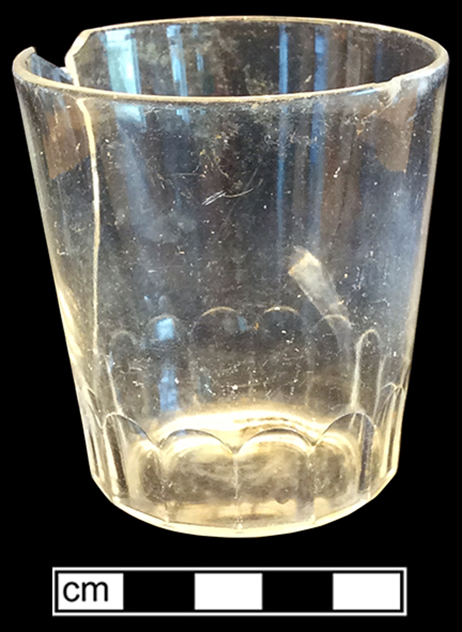Image of colorless glass tumbler, hot glass decoration.