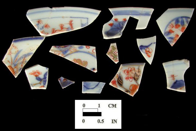 Overglaze painted rim and body sherds Oxon Hill site, 18PR175, vessel #170 - Area I Well, (ca. 1710 - 1750).