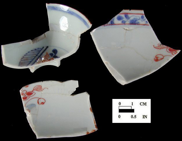 Overglaze painted teaware Oxon Hill, 18PR175, vessel #2332, interior. 