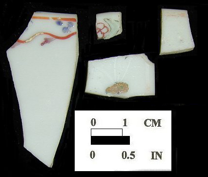 Overglaze painted English porcelain rim and body sherds - Oxon Hill, 18PR175, vessels #6578, #6544.