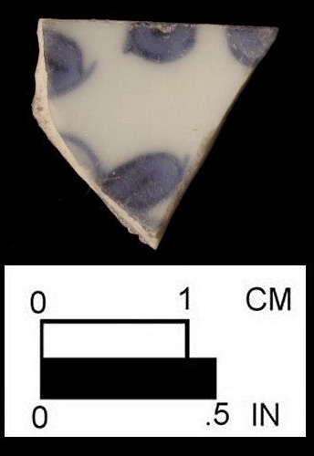 Early Chinese porcelain (17th century) body sherd (left) and close up of paste (right). Old Chapel Field, 18ST233 /246.